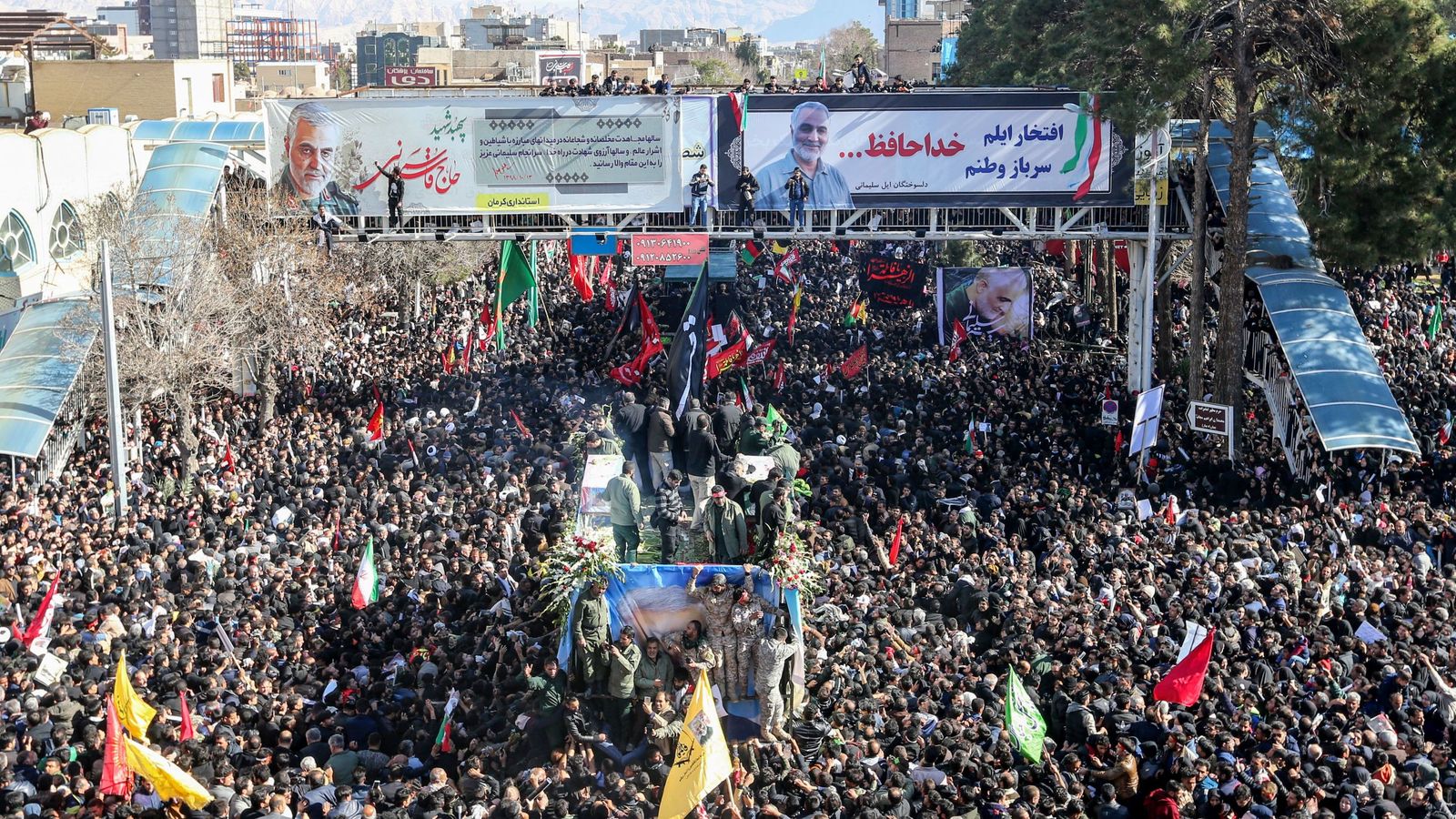 Qassem Soleimani At Least 35 Mourners Killed In Stampede At Burial