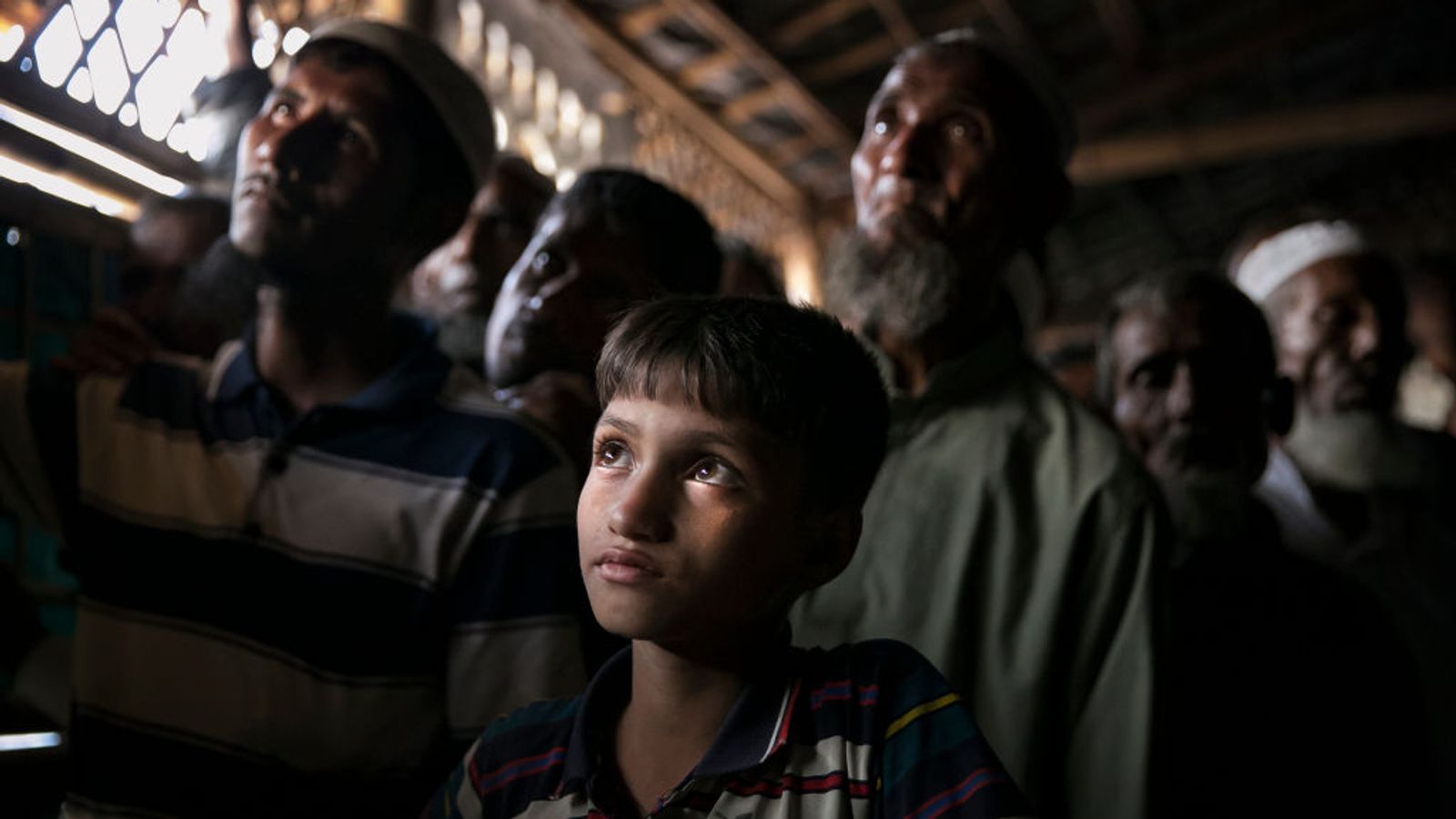 Myanmar forces 'committed war crimes against Rohingya'