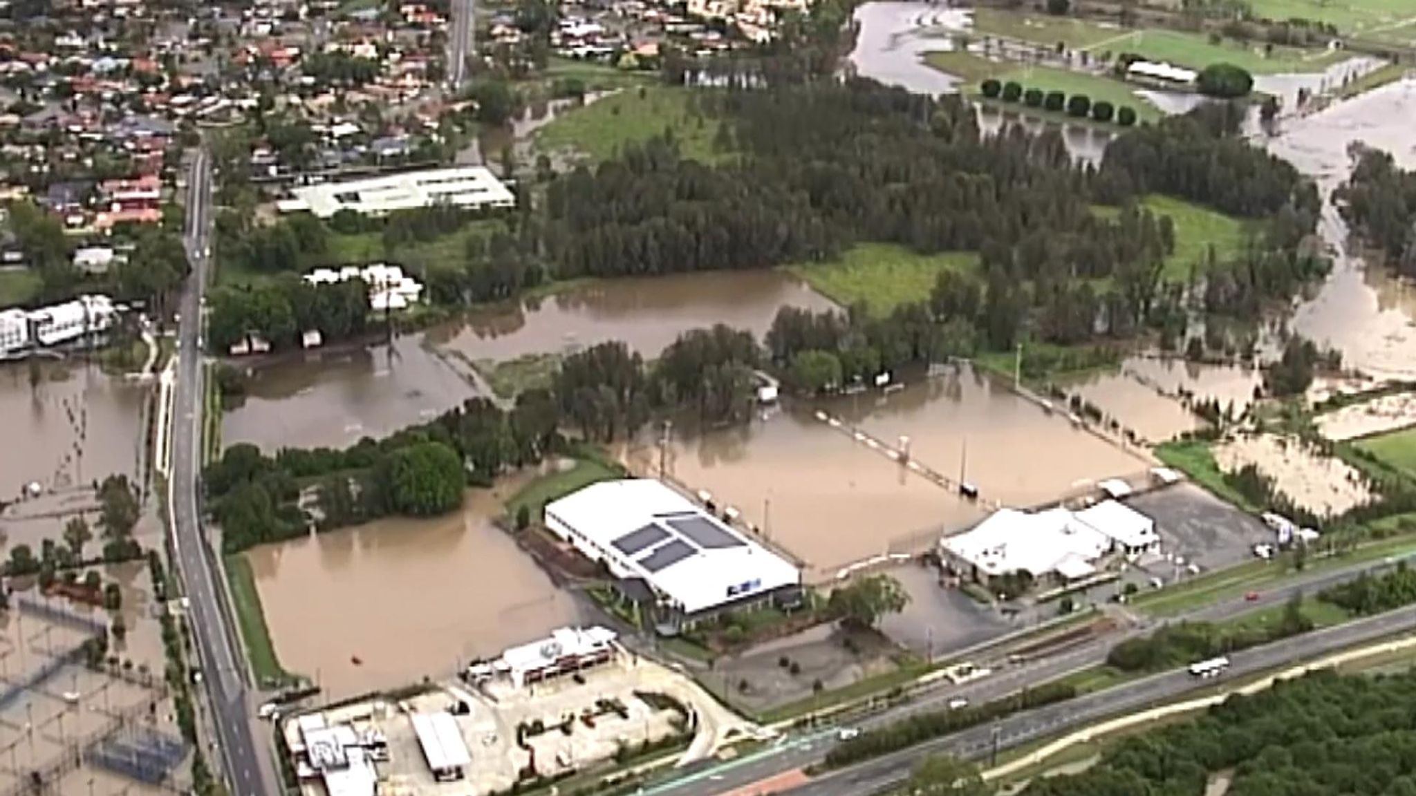 Australia wildfires Floods follows flames as warnings put in place
