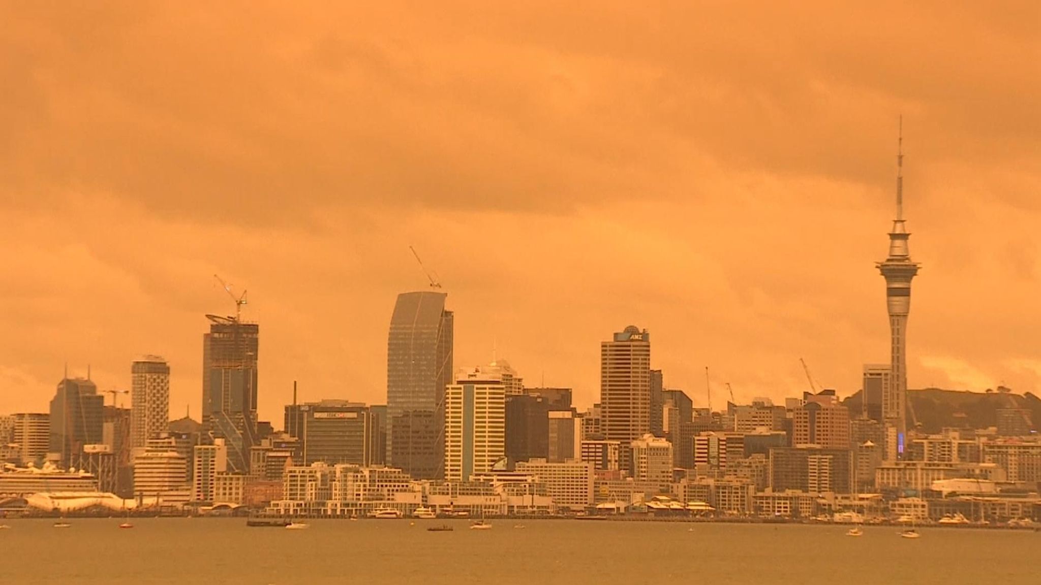 Oz Bushfires Turn New Zealand Sky Orange Climate News Oz Bushfires Turn New Zealand Sky