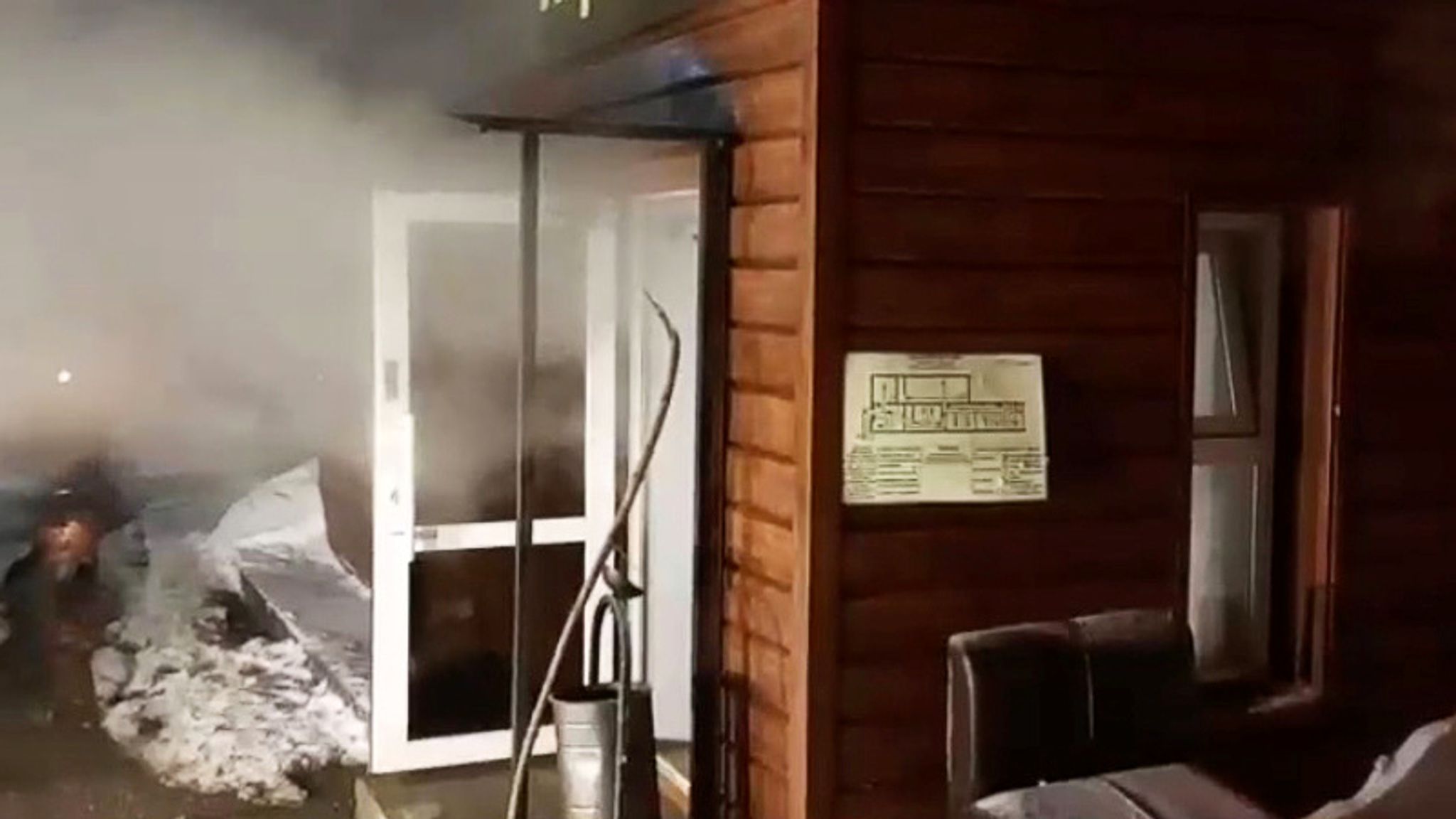 Russia Child among five people killed after boiling water floods hotel(01)