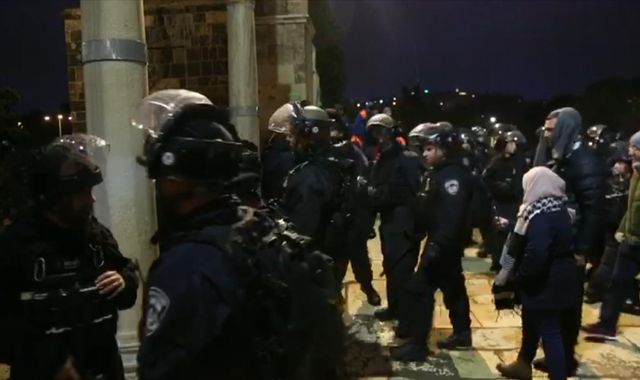 Palestinians clash with Israeli police after 'peace plan' leak