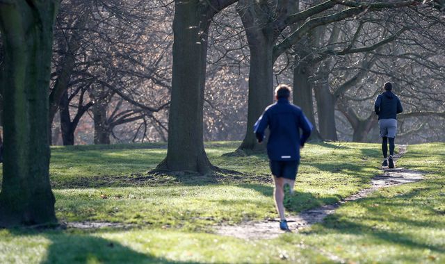 Weather: UK records highest air pressure in 63 years, Met Office reveals