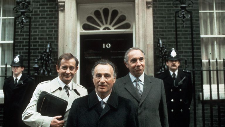 Derek Fowlds (left) with Yes Minister co-stars Paul Eddington (centre) and Nigel Hawthorne (right)