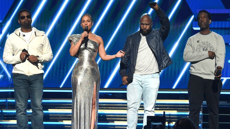Grammys host Alicia Keys and Boyz II Men pay tribute to basketball star Kobe Bryant