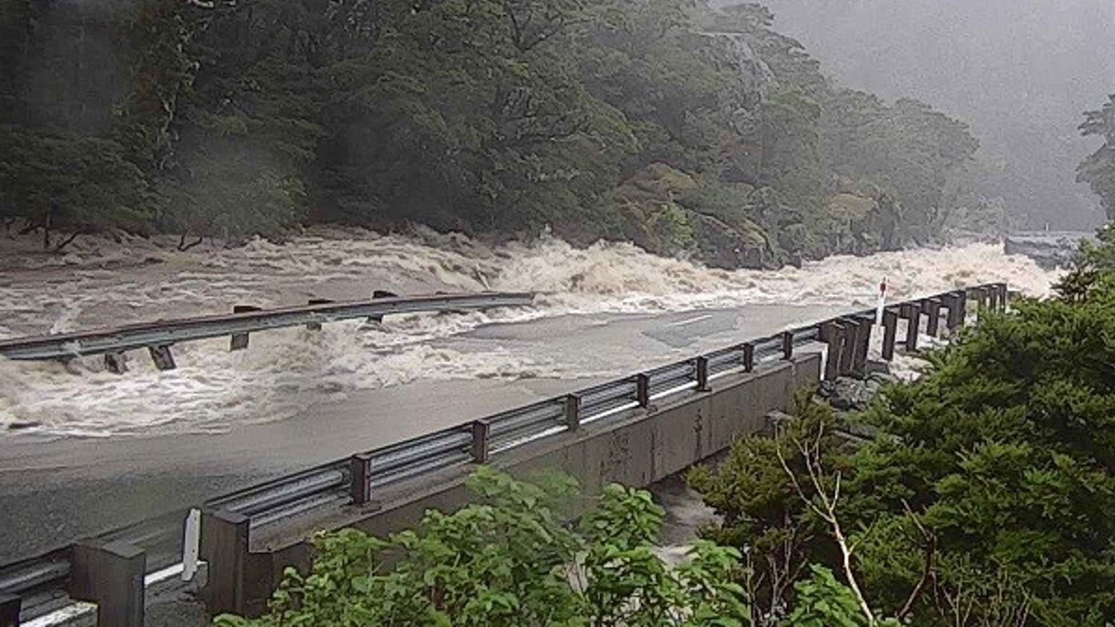 New Zealand flooding Tourists stranded as water rises World News