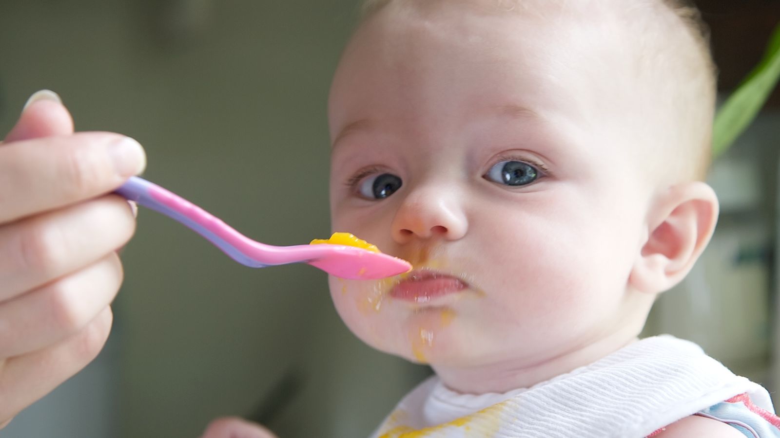 Most mothers 'confused' about when to start weaning children amid ...