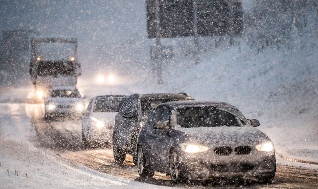 UK weather: Snow and ice warnings for large parts of UK after flood chaos