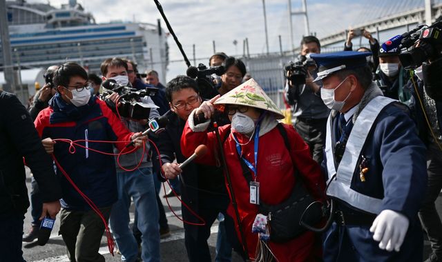 Coronavirus: Dozens more COVID-19 cases confirmed as Diamond Princess quarantine ends