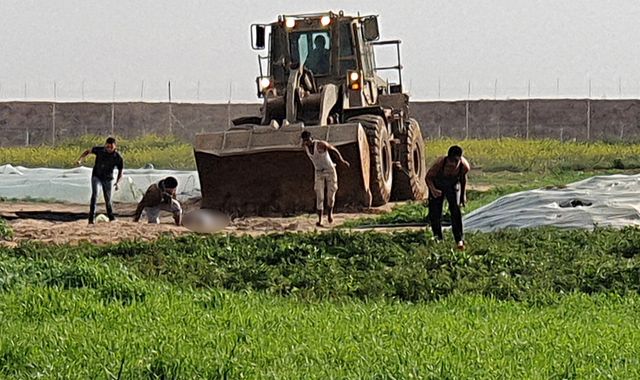 Israeli minister defends bulldozer being used to scoop Palestinian man's body