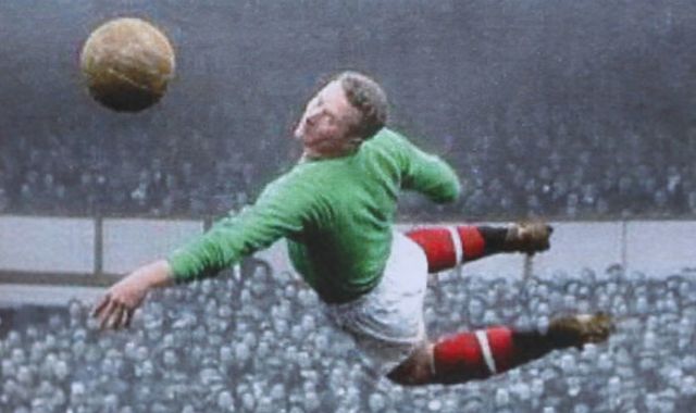 Harry Gregg: Manchester United great is called a 'one off' at his funeral