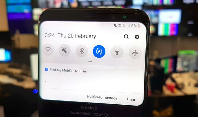 Samsung users 'freaked' by accidental overnight alert