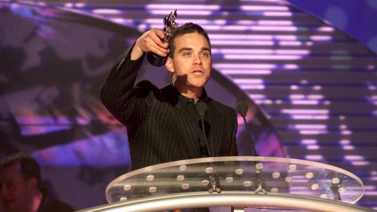 Robbie Williams in 2000. Pic: Richard Young/Shutterstock