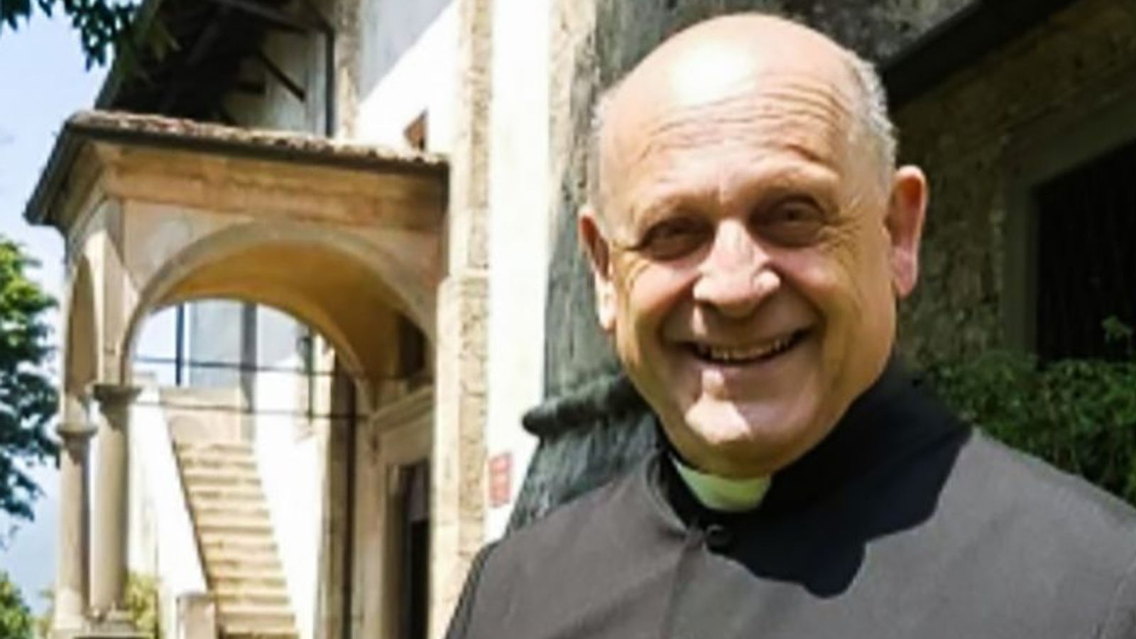 Coronavirus: Italian priest dies after giving his respirator to younger patient he did not know
