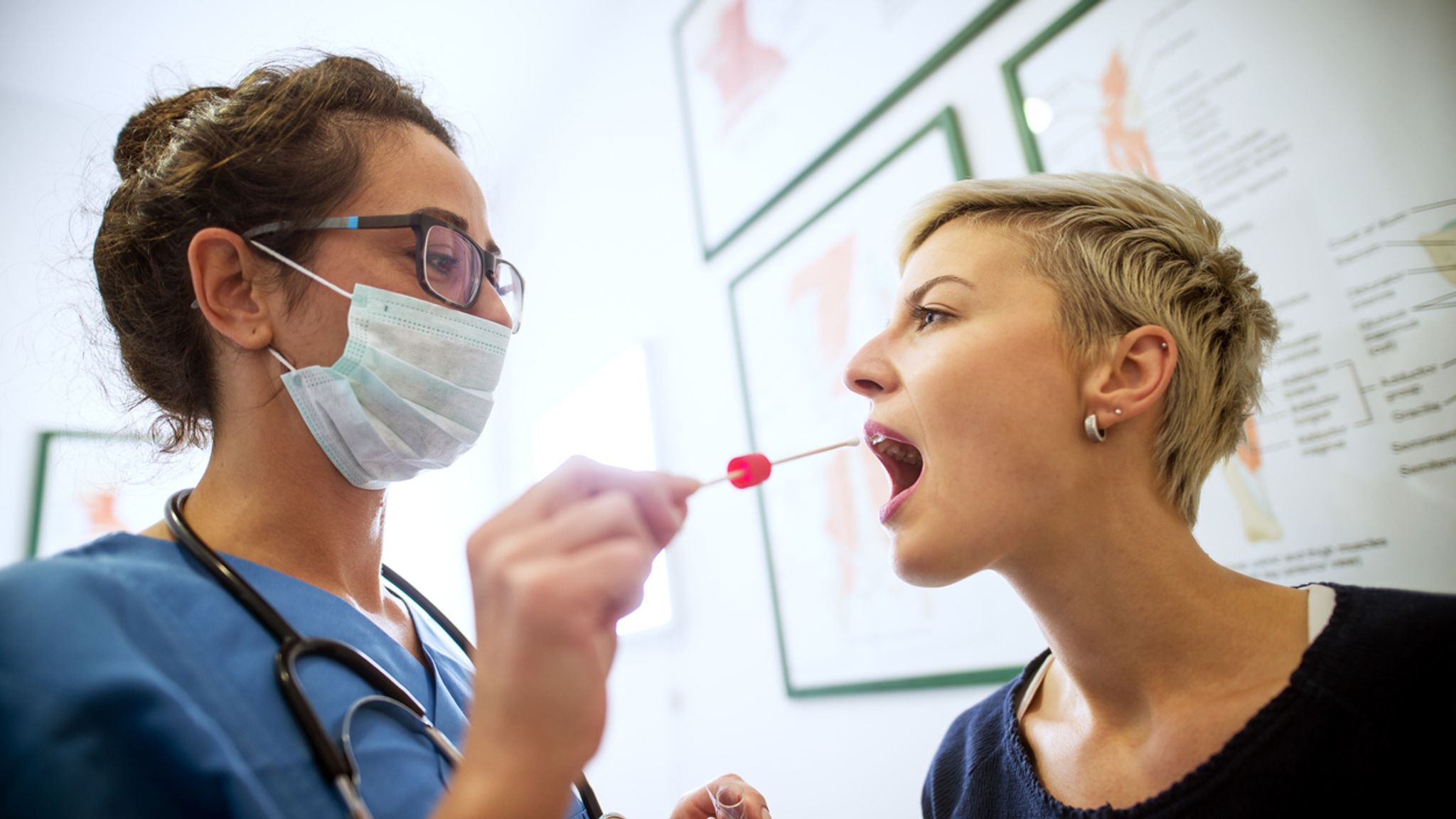 Coronavirus could be most contagious before symptoms occur, study