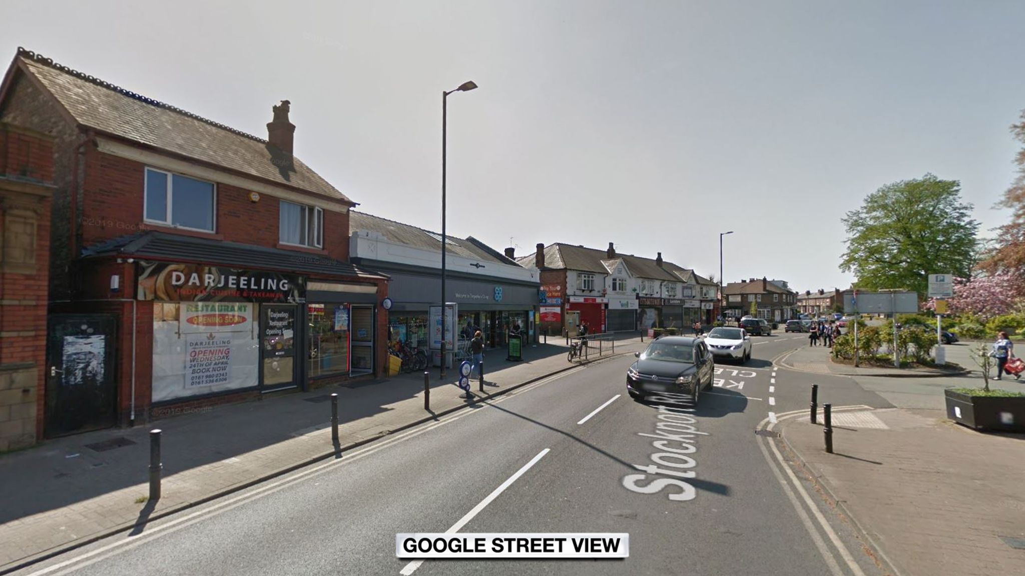 Timperley: Thieves try to blow up cash machine in Greater Manchester ...