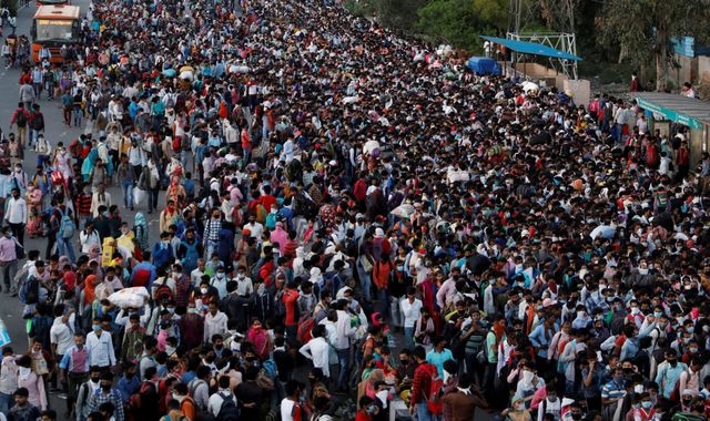 Coronavirus: Lockdown triggers desperate scramble as Indians walk hundreds of miles