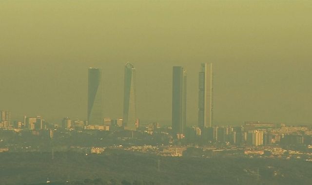 Coronavirus: Lockdowns cause drop in air pollution across Europe