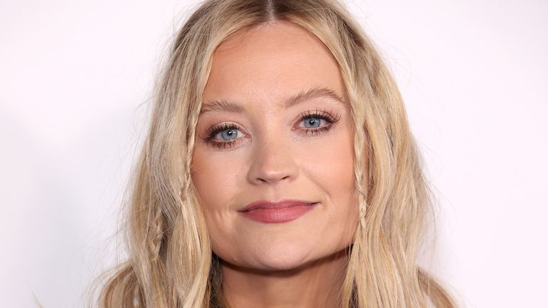 Why Did Laura Whitmore Leave Love Island Uk? How Much Was Laura Whitmore  Paid For Love Island? - News