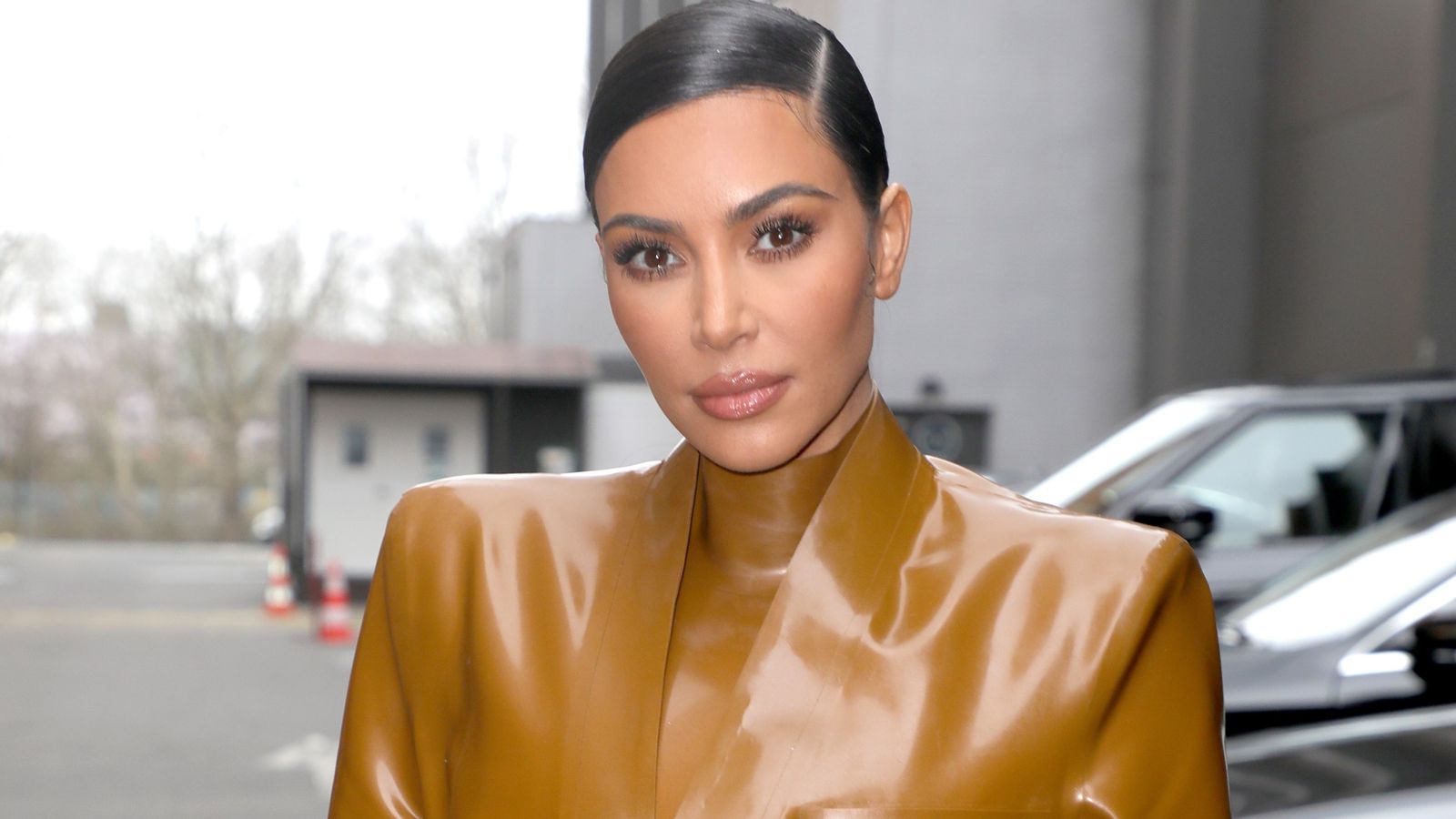 Kim Kardashian West's beauty brand valued at $1bn in Coty deal ...