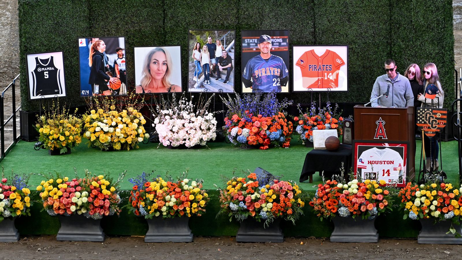 Kobe Bryant helicopter crash Families of victims file lawsuits World