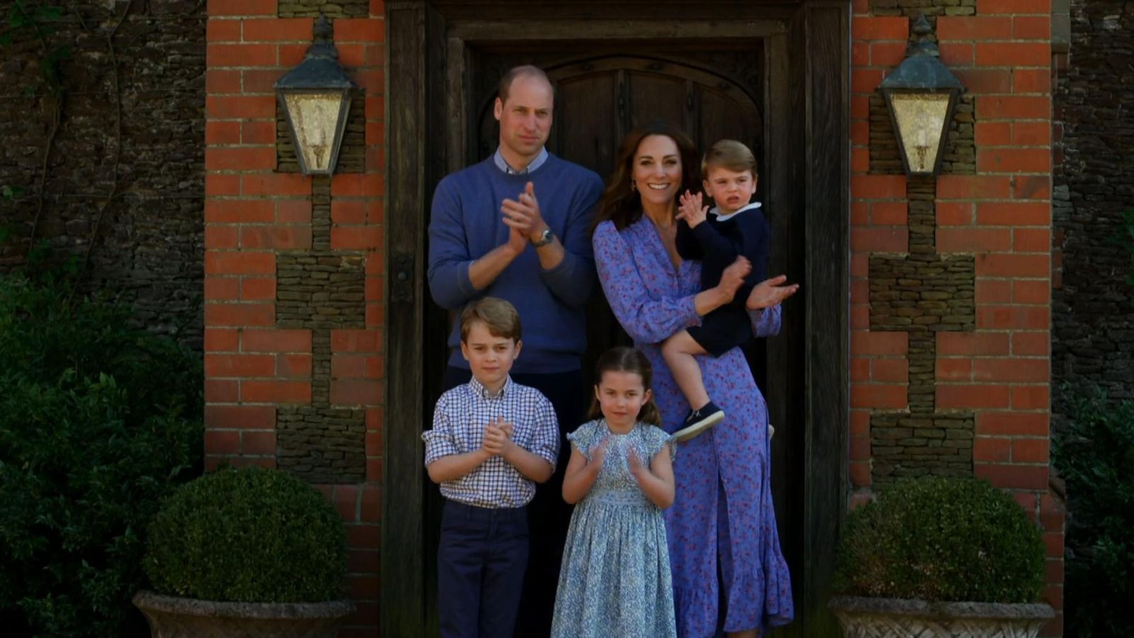 Coronavirus William Kate And Family Wear Blue In Clap For Our Carers Tribute Uk News Sky News