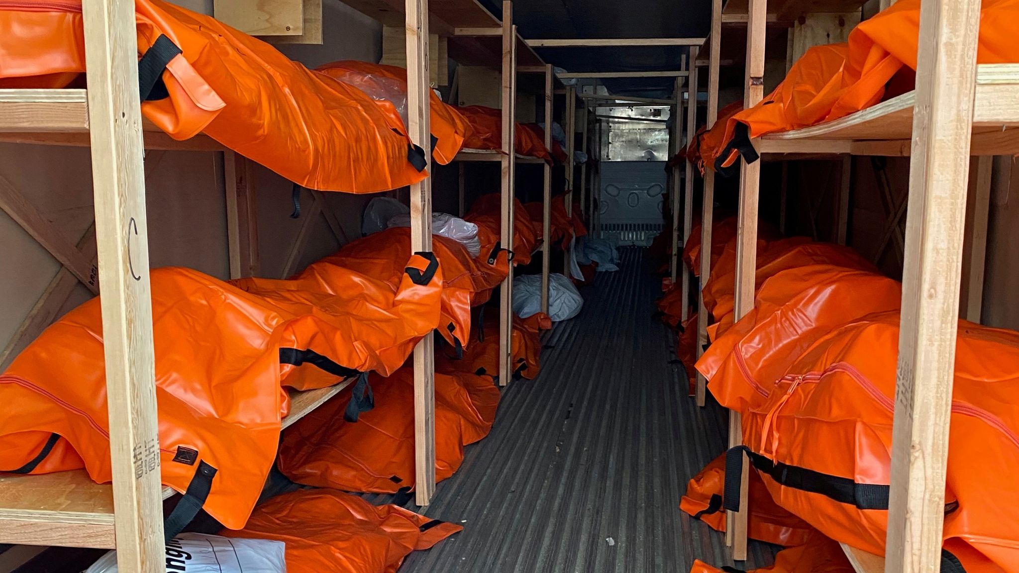 Coronavirus Body bags begin to fill New York's makeshift