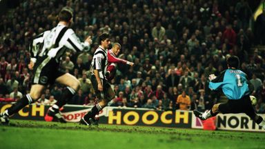 PL30 | Liverpool beat Magpies 4-3 in classic | 1996