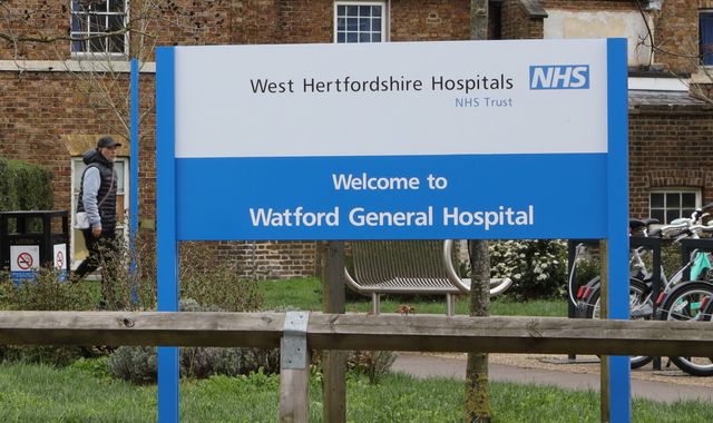 Coronavirus: Police block entrance to hospital after oxygen supply problems