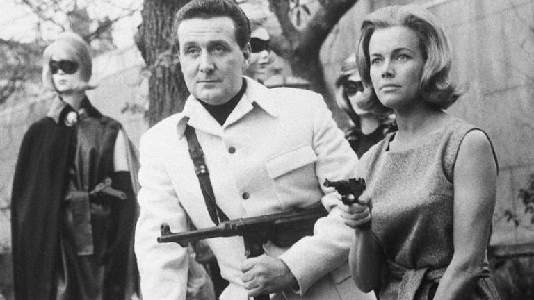 Honor Blackman with Patrick MacNee in The Avengers