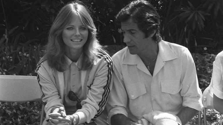 Cheryl Tiegs, Peter Beard in 1978. Pic: Bei/Shutterstock
