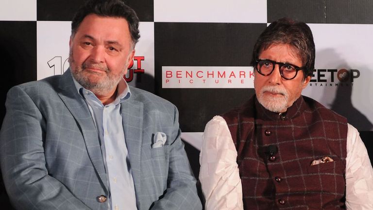 Kapoor (L) and Amitabh Bachchan promoting a film in 2018