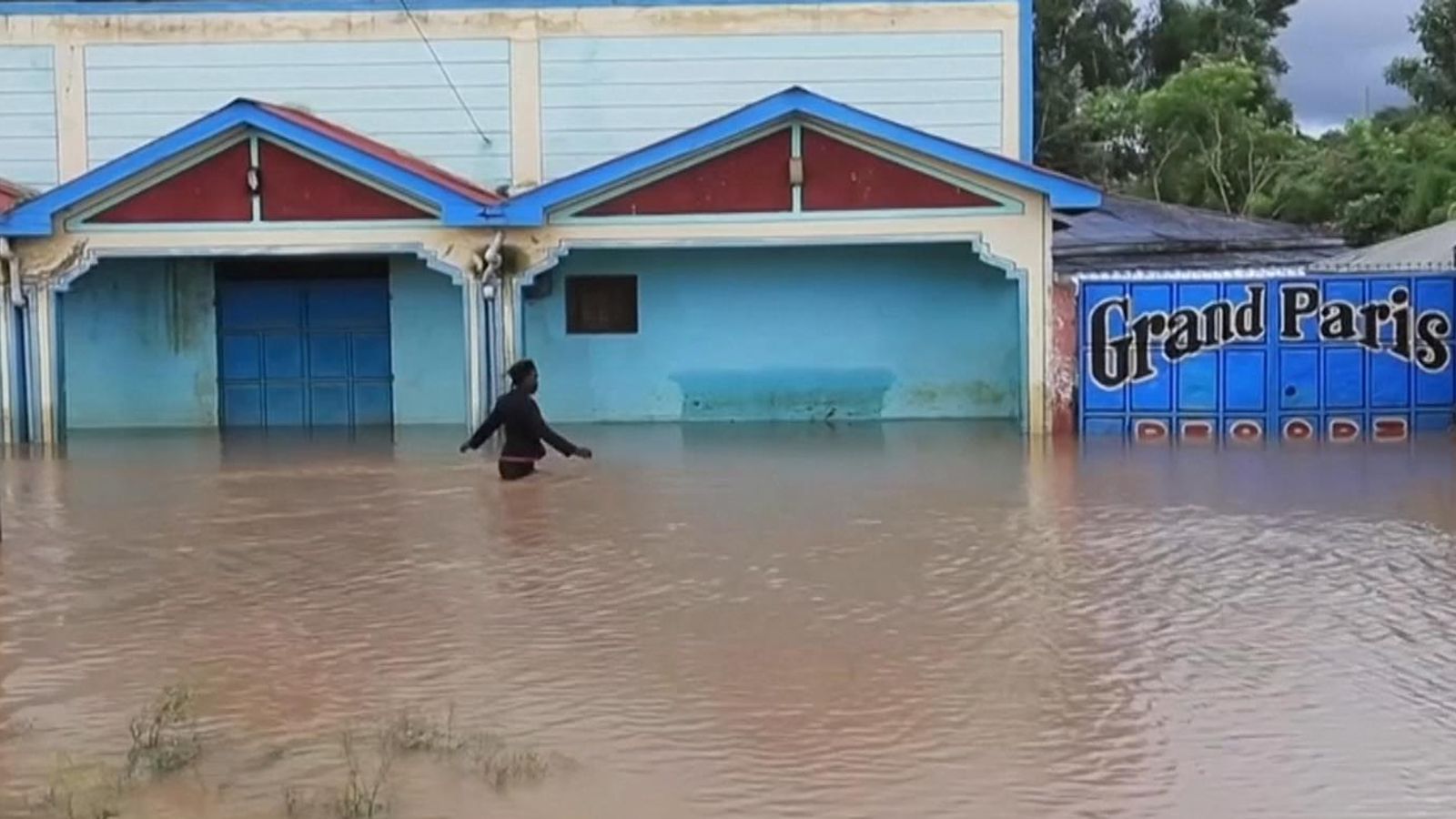 Skynews Kenya Floods 4984886 ?20200506204056