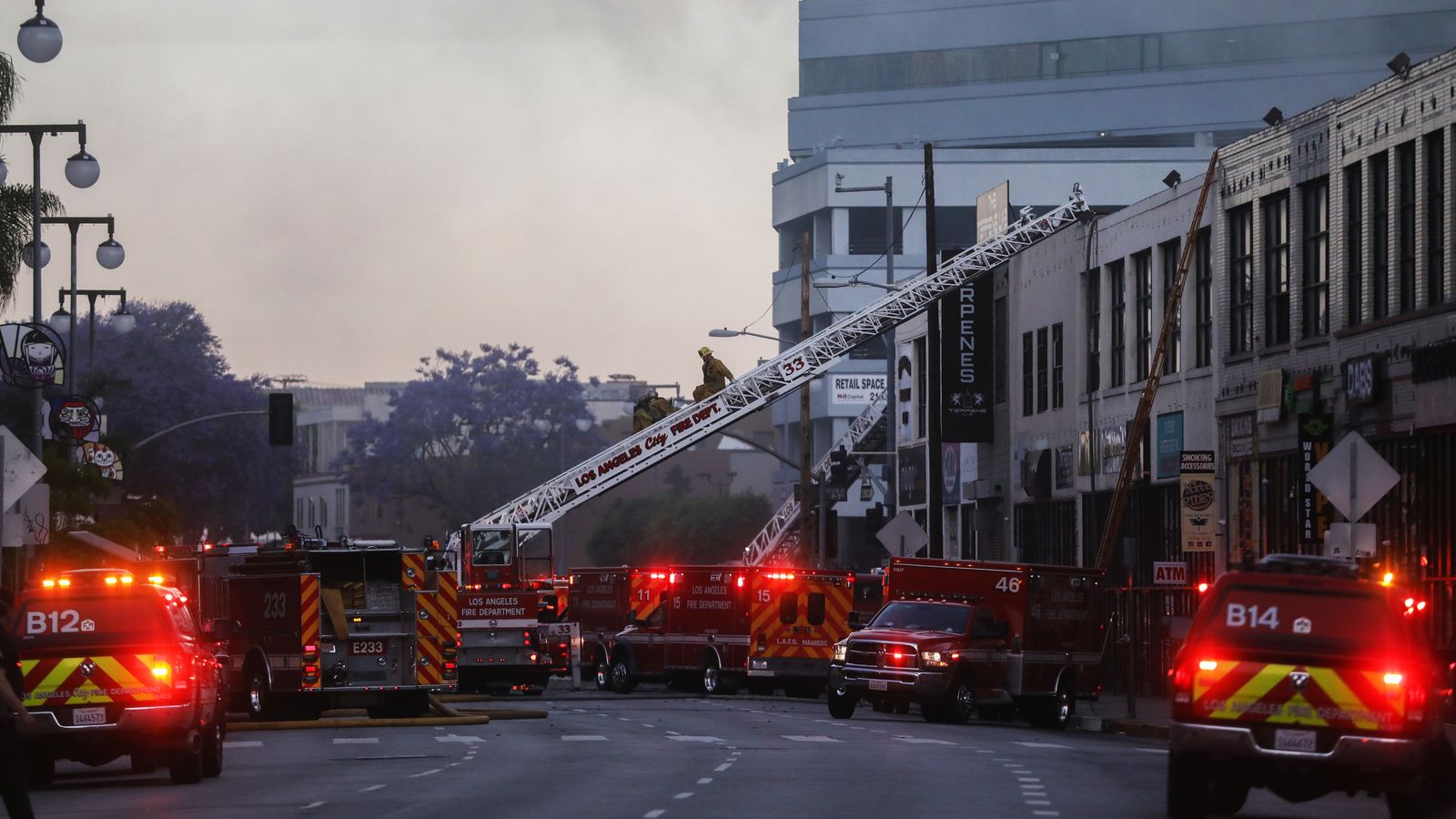 11 firefighters injured in 'significant explosion' during downtown Los ...