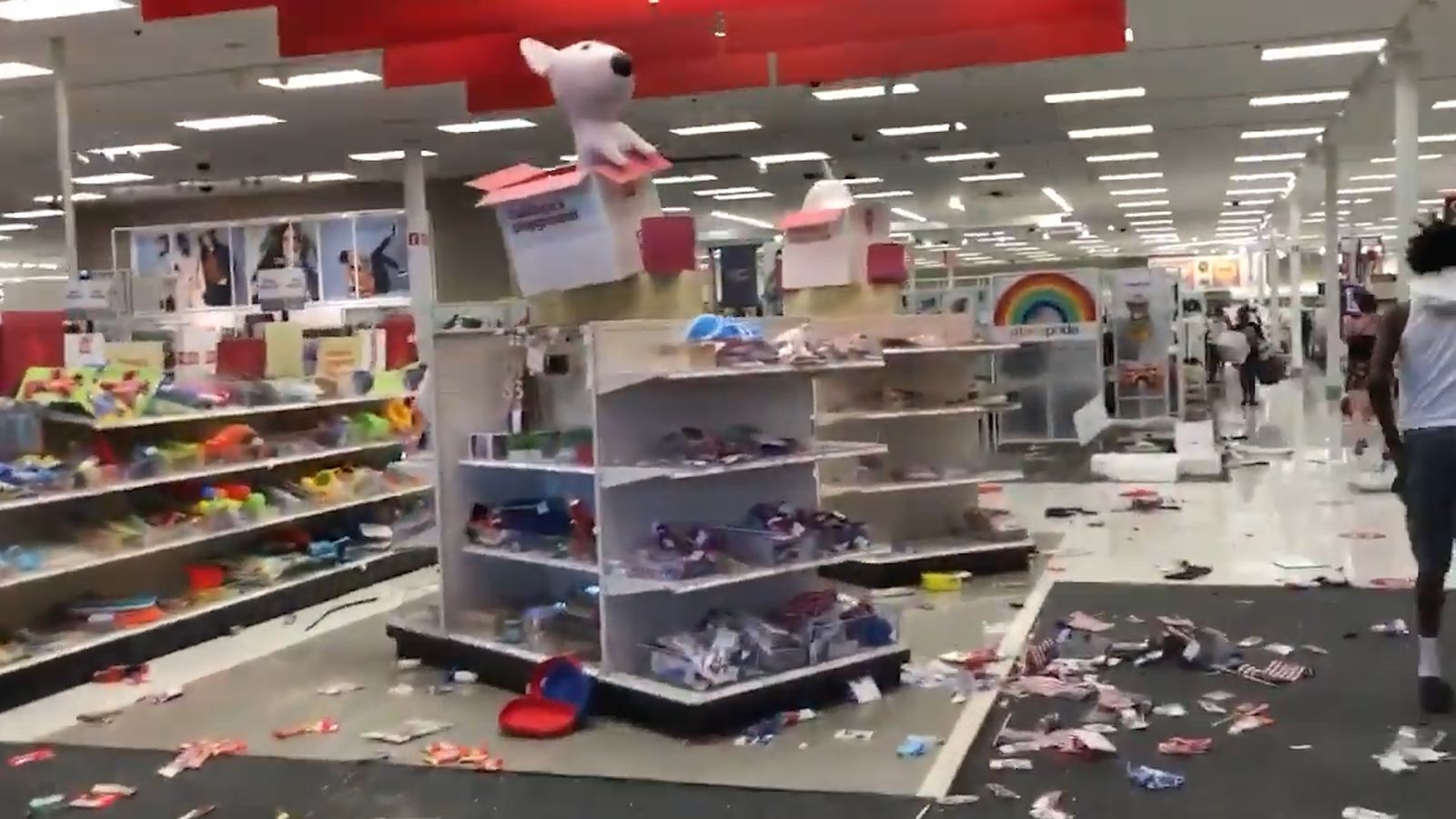 Minneapolis Shop looted during Floyd protests US News Sky News