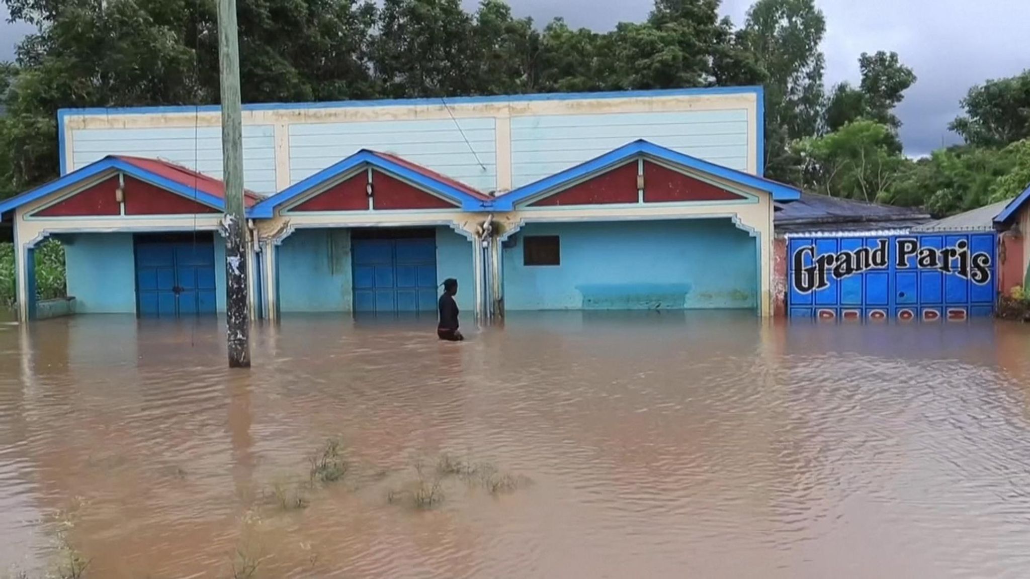 More than 100 people dead after flooding and landslides in Kenya