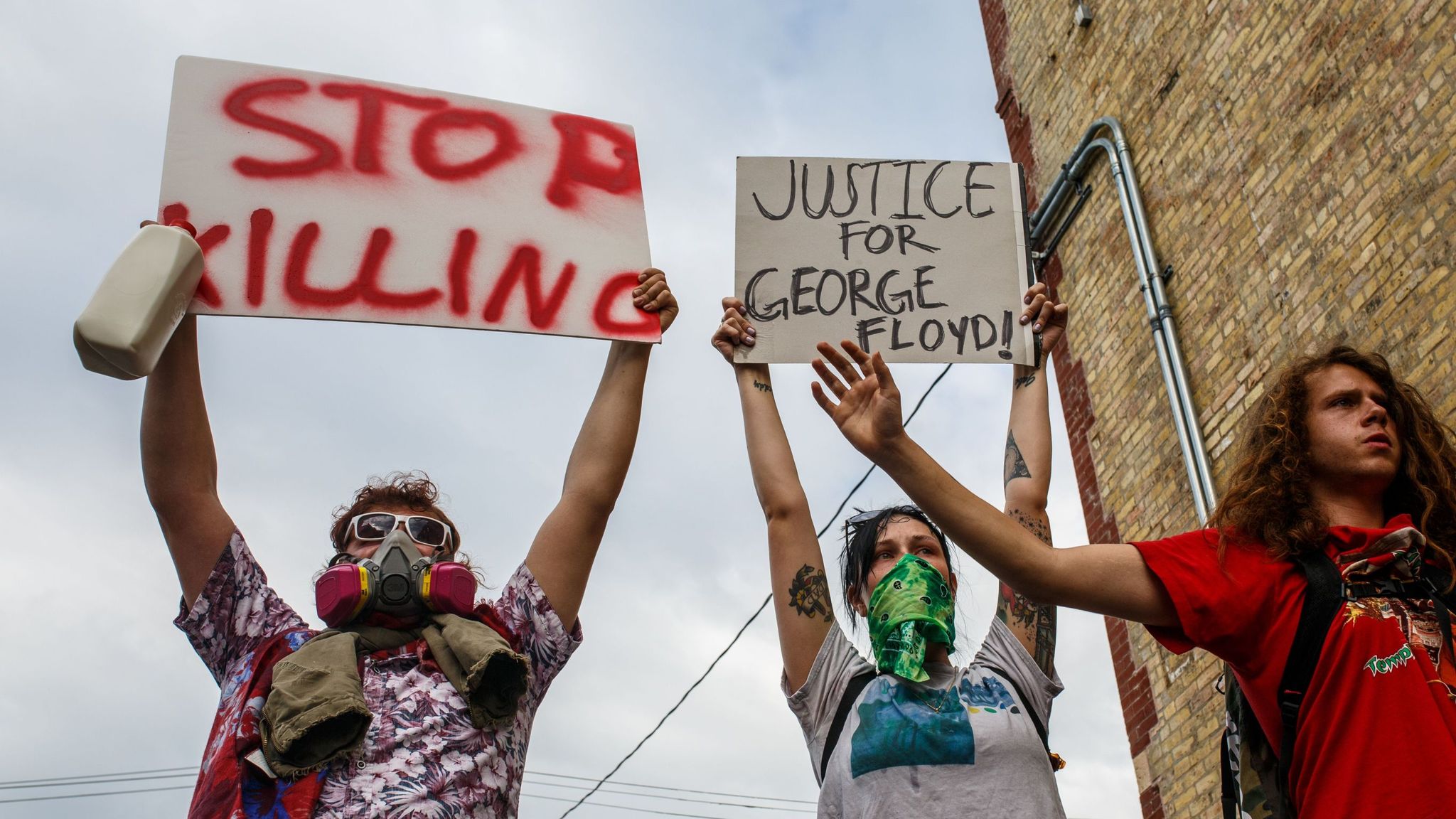 George Floyd: Protests over death of black man after police arrest ...