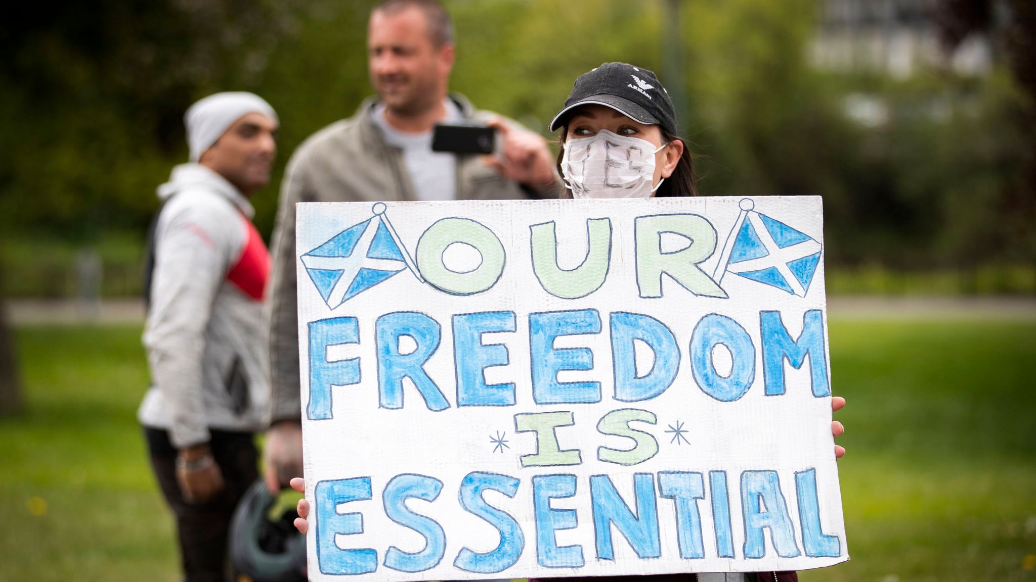 Coronavirus: Corbyn's brother among arrests as lockdown protesters ...