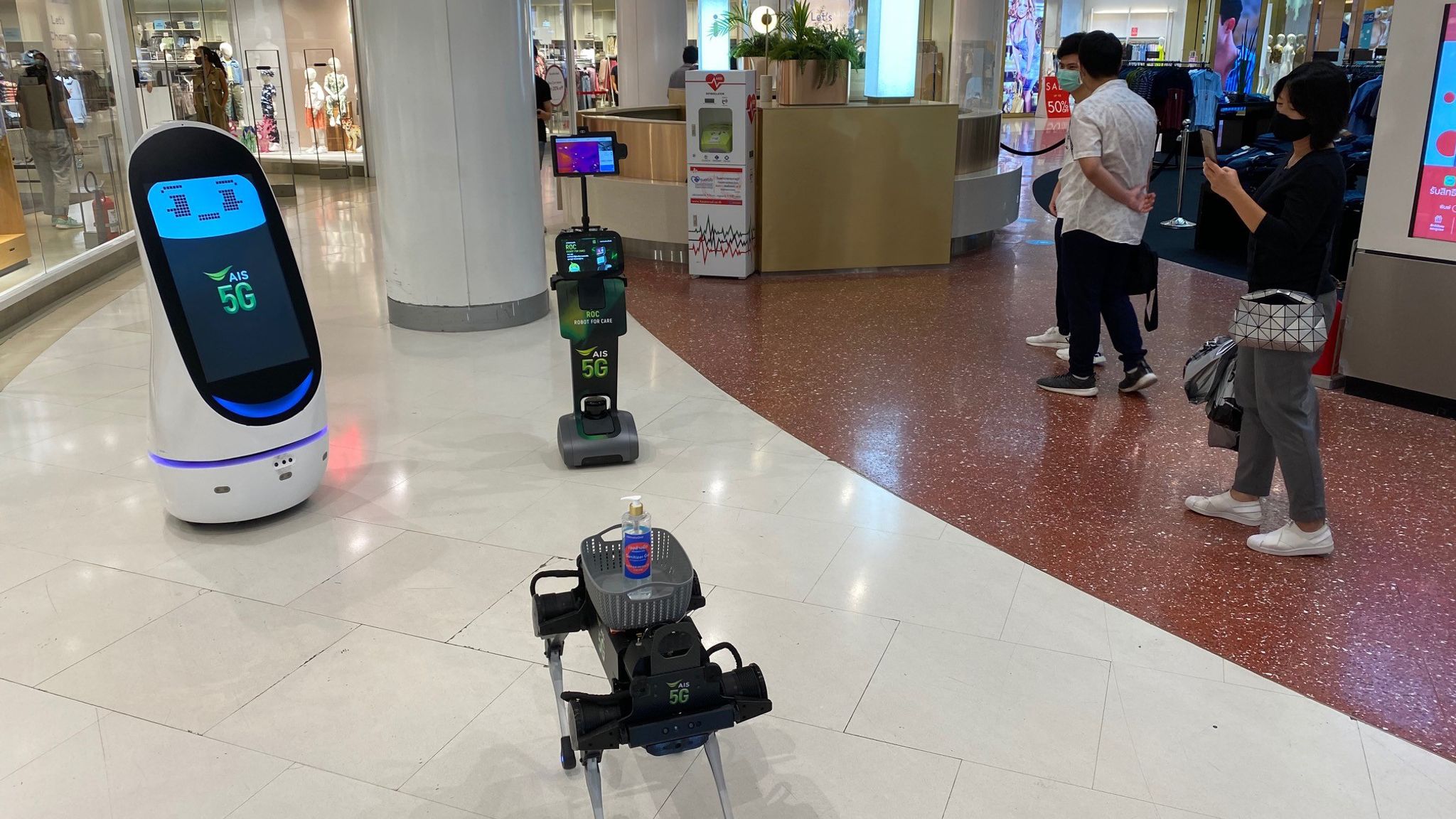 Thailand malls reopen, with temperatures taken, masks worn - The Mainichi