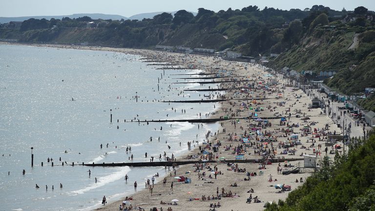 General view of the crowded Bournemouth beach, following the outbreak of the coronavirus disease (COVID-19), Bournemouth, Britain, May 26, 2020. REUTERS/Peter Cziborra