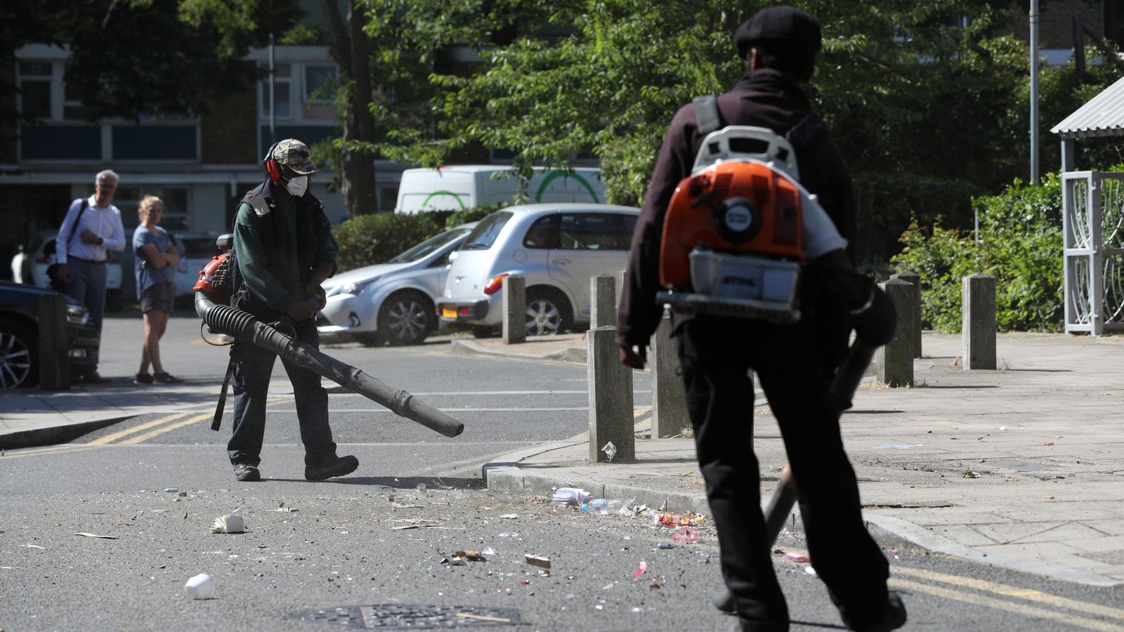 Brixton: 22 Officers Injured And Police Cars Smashed After Street Party ...