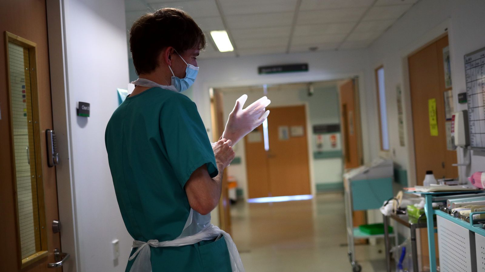 Coronavirus Doctors Seek Legal Challenge Over Ppe Provision As They Warn Lessons Must Be Learned Uk News Sky News