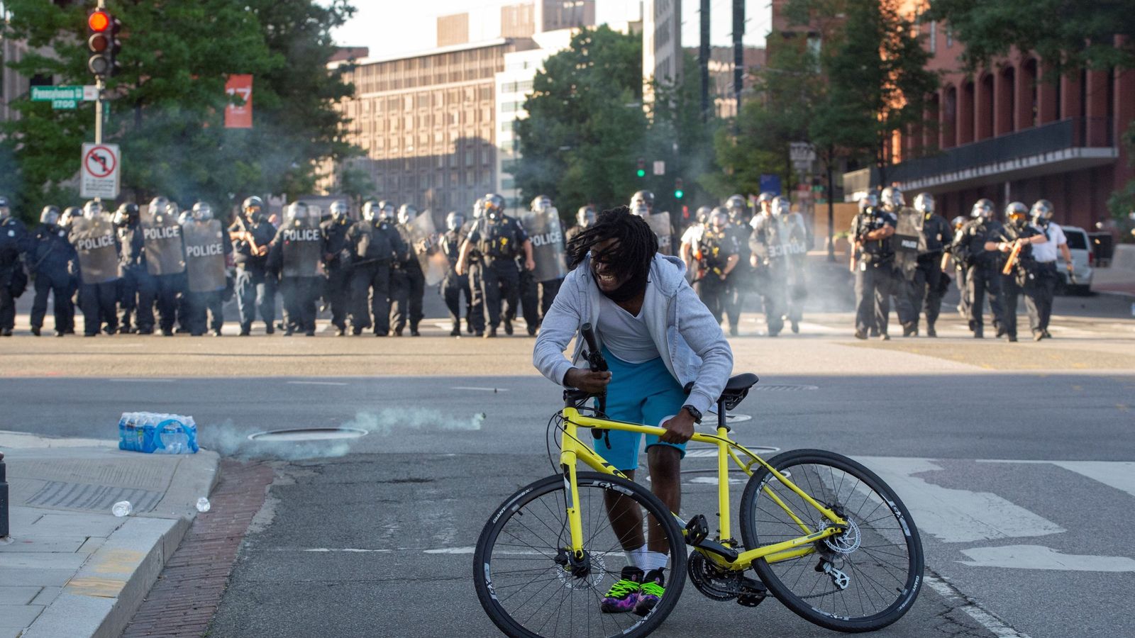 George Floyd Death Hundreds Of Accounts Spread False Dc Protest 