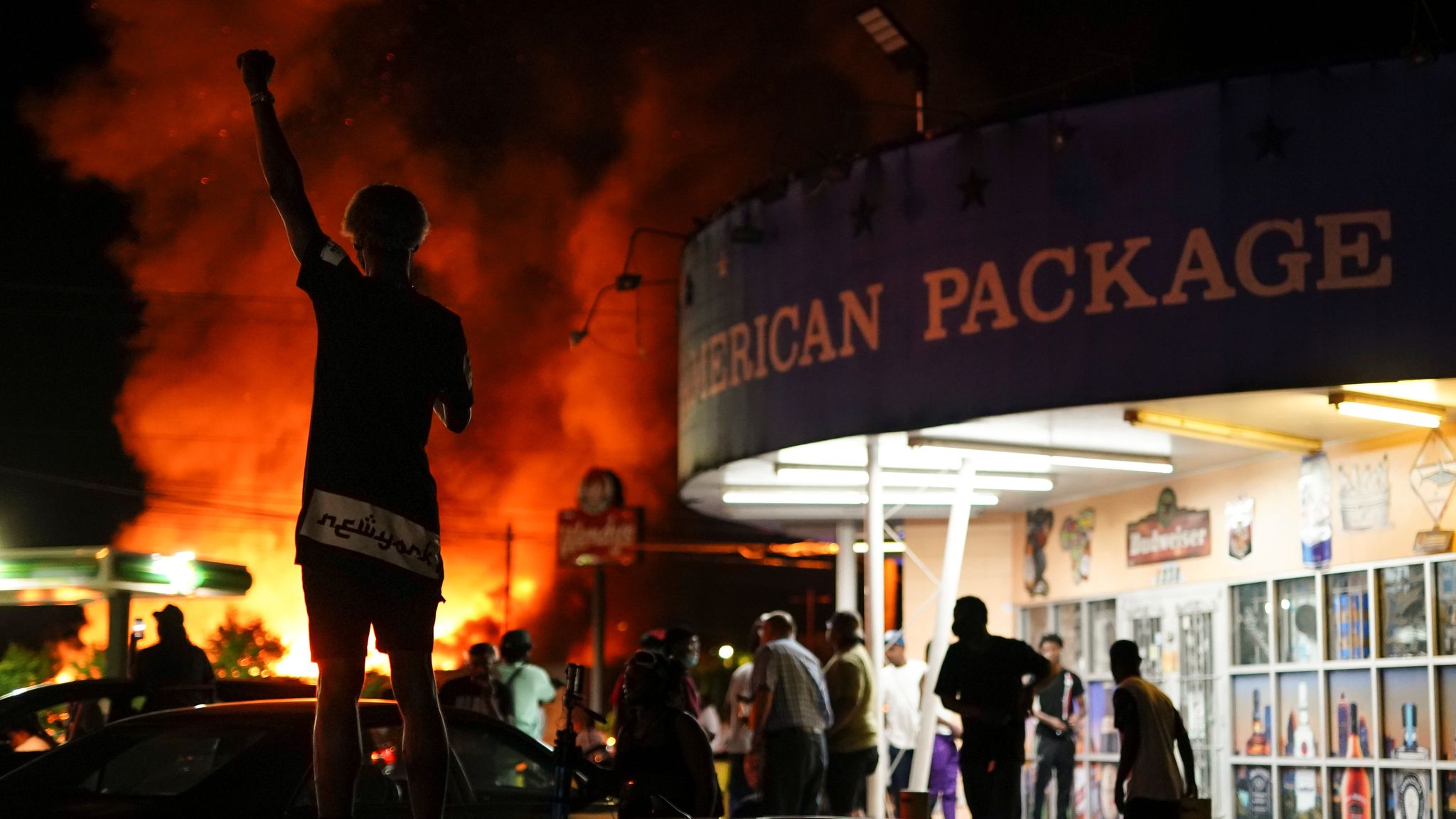 Atlanta restaurant on fire amid protests after police shooting ...