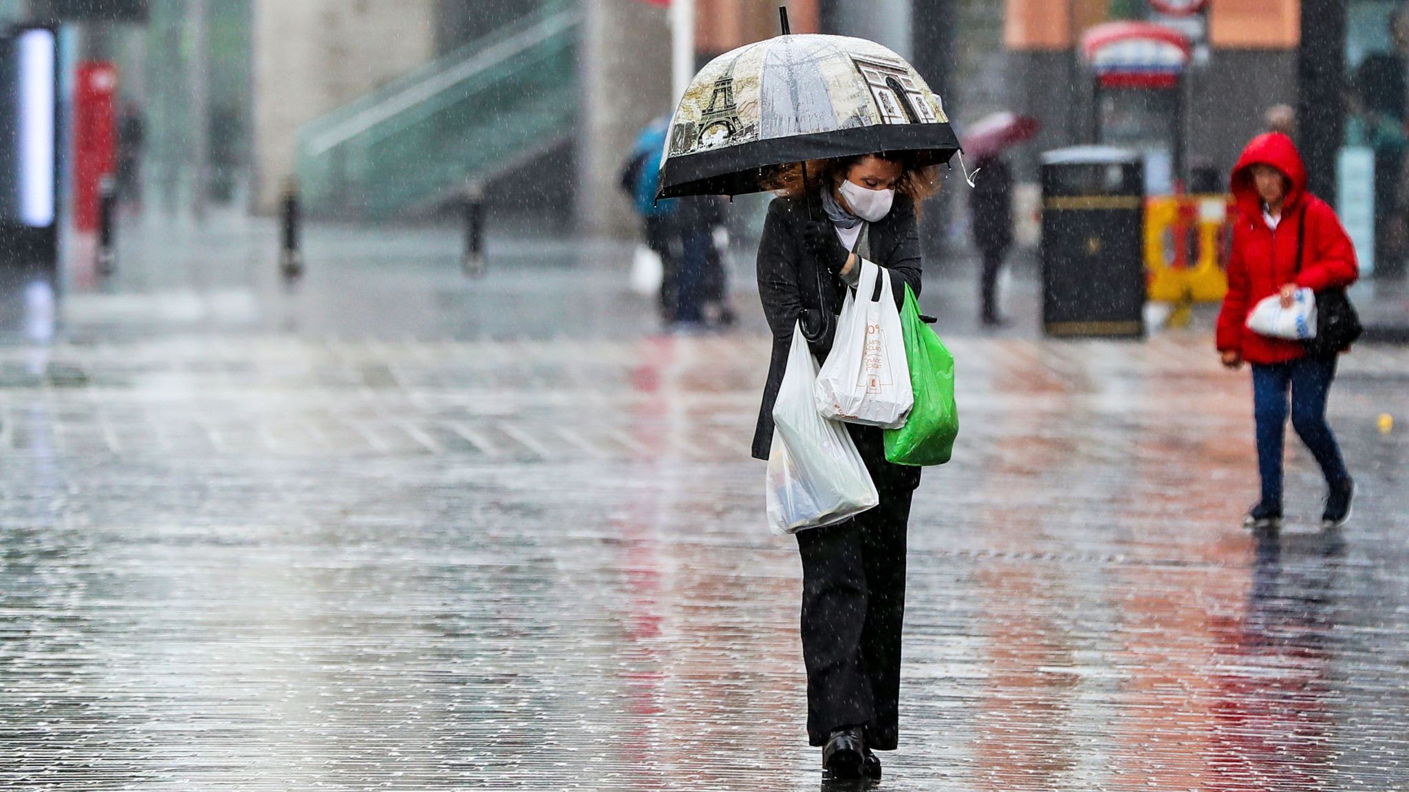 Uk Weather Uk To Be Hit By Rain Gales And Thunderstorms As