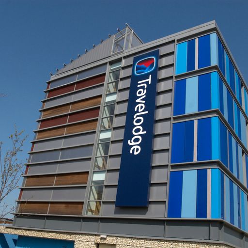 Travelodge sweetens landlord deal to seal crunch vote