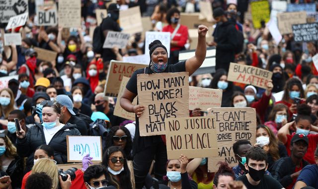 George Floyd death: Thousands protest in Hyde Park in solidarity with Black Lives Matter