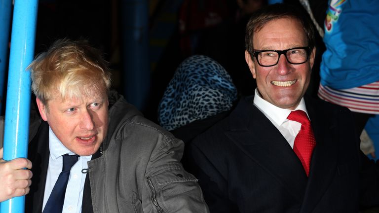 LONDON, ENGLAND - JANUARY 14:  Boris Johnson and Richard Desmond attend a photocall at The Shadwell Community Project on January 14, 2014 in London, England.  (Photo by Dave J Hogan/Getty Images)