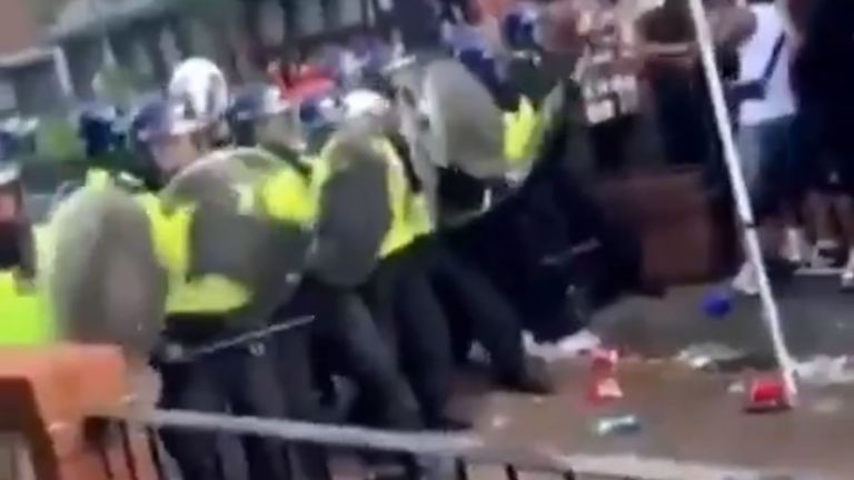 Video of clashes on Harrow Road were posted by @CrimeLdn