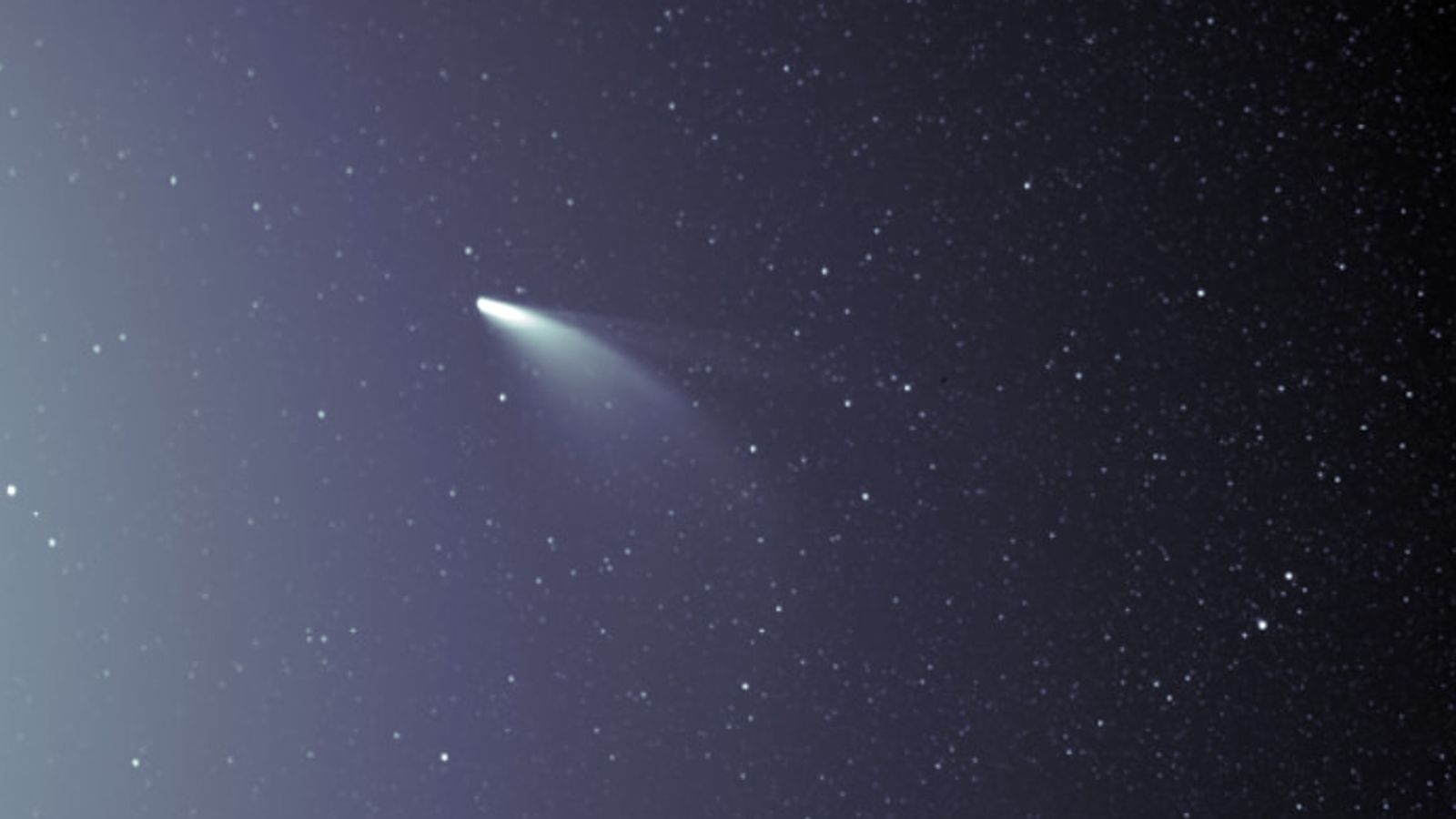 Onceinalifetime green comet approaching closest point to Earth